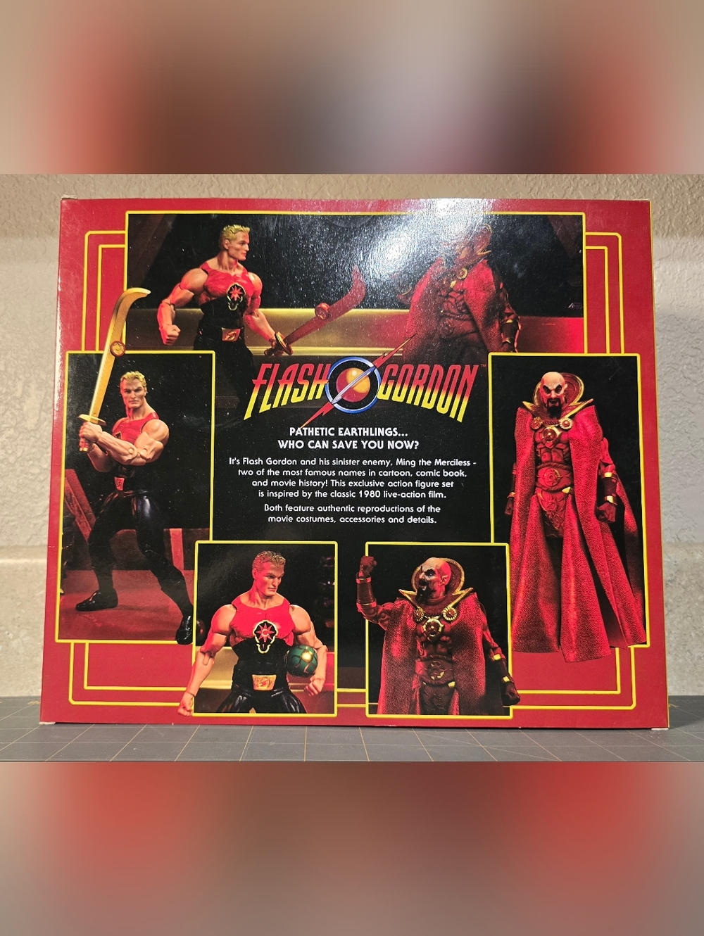 Flash Gordon & Ming The Merciless 2-Pack Action Figure Set - Picture 4 of 4